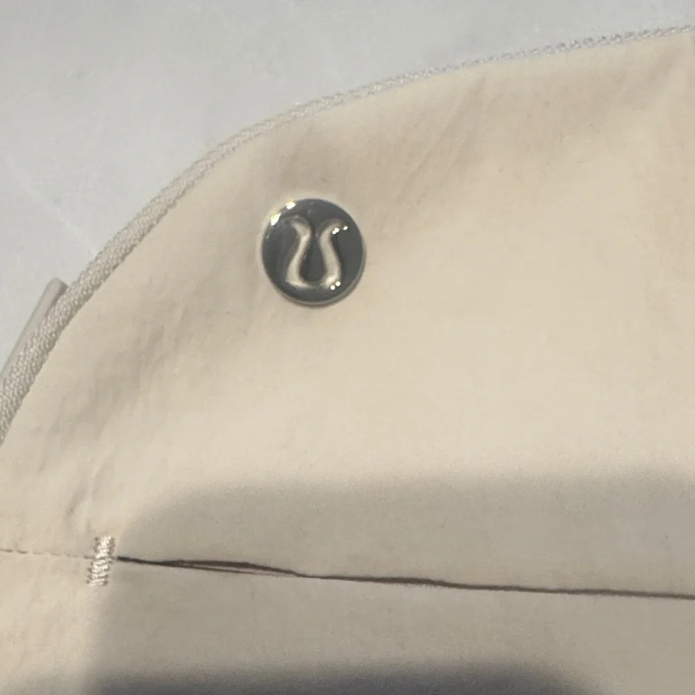 lululemon athletica Cream Crossbody Bag - Picture 5 of 5